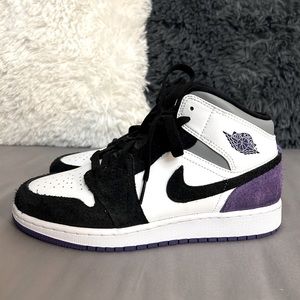 Air Jordan 1 Mid SE Court Purple Suede Sneakers